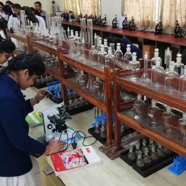 SKS Hospital Medical College & Research Center in Mathura