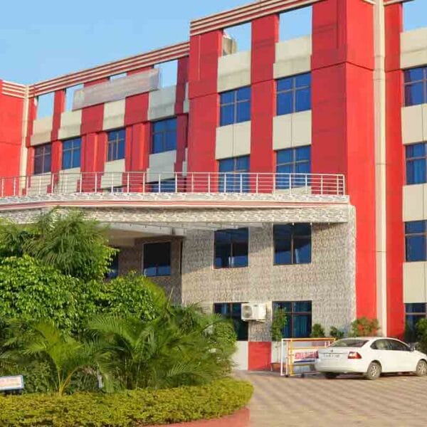 Career Institute of Medical Sciences & Hospital, Lucknow