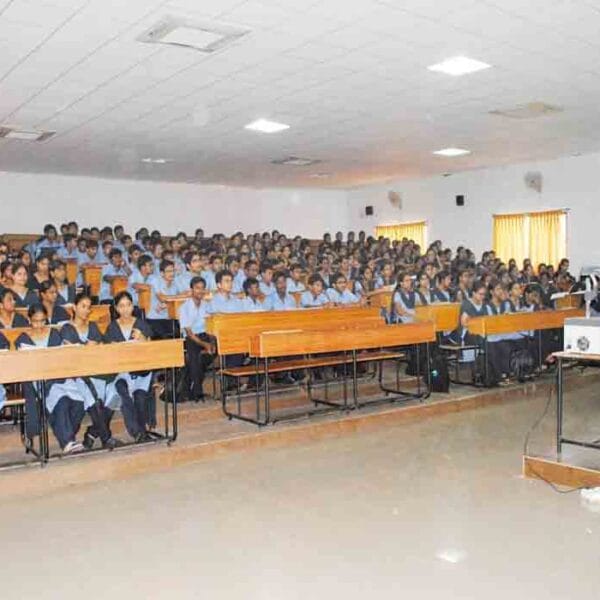 Maharajah’s Institute Of Medical Sciences