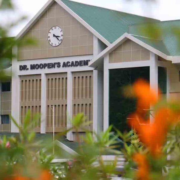 Dr.Moopen’s Medical College