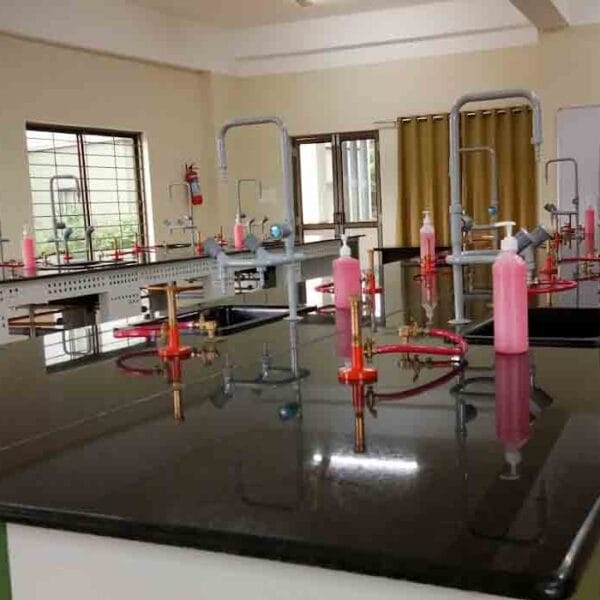 Dr.Moopen’s Medical College