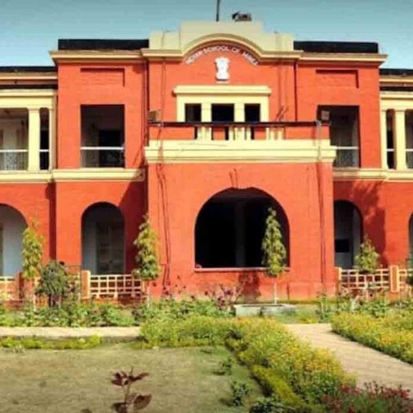 Indian Institute of Technology,Dhanbad (Indian School of Mines) [MBA]