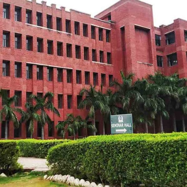 Lloyd Business School