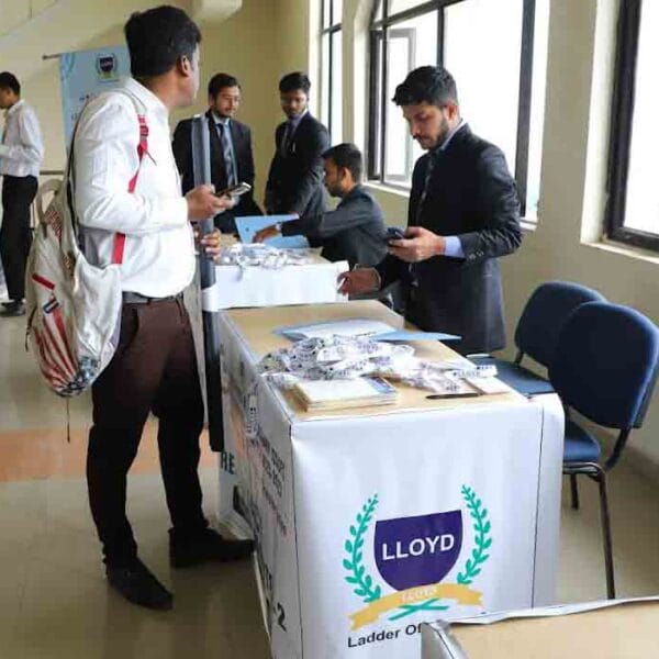 Lloyd Business School