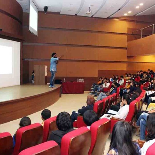 Karnavati University (Dental)