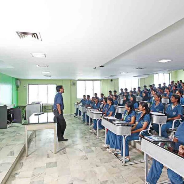 Saveetha Institute of Medical and Technical Sciences (Dental)