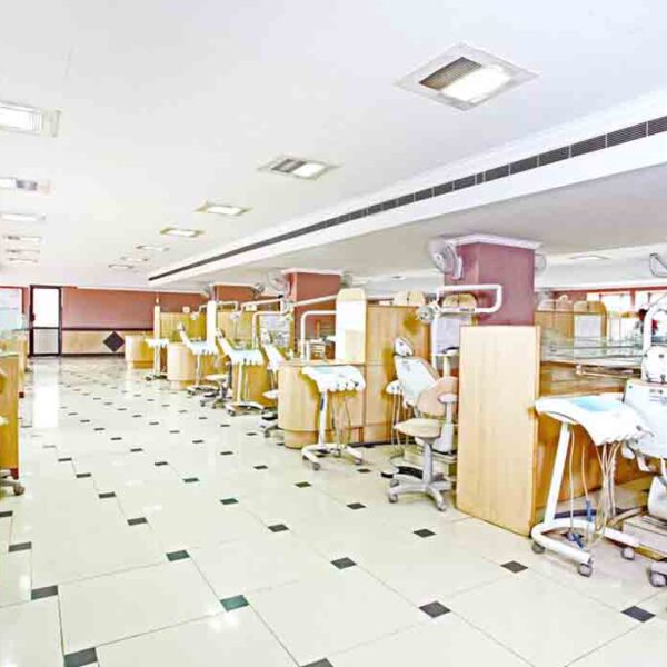 Saveetha Institute of Medical and Technical Sciences (Dental)