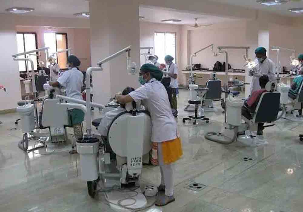 top dentist in Dwarka! 10 Tricks The Competition Knows, But You Don't