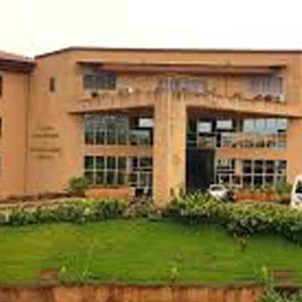 Karnatak Arts, Science and Commerce College