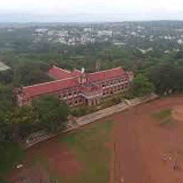 Karnatak Arts, Science and Commerce College